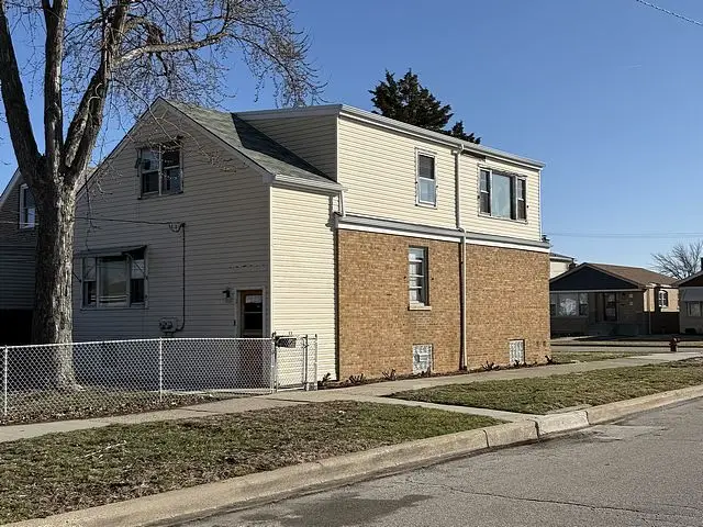 5658 S Meade Avenue, Chicago, IL 60638 - #2