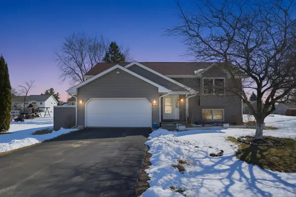 114 Galahad Court, Poplar Grove, IL 61065