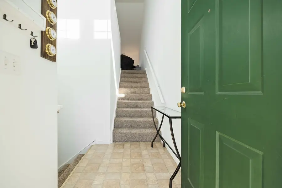 315 Thornwood Way #B, South Elgin, IL 60177 - #2