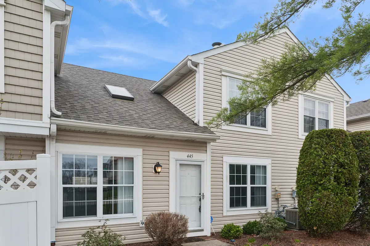 445 Le Parc Circle, Buffalo Grove, IL 60089 - #1