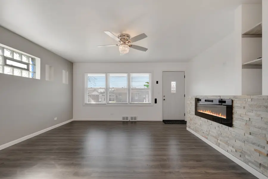 379 Hickory Street, Chicago Heights, IL 60411 - #2