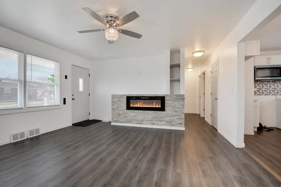 379 Hickory Street, Chicago Heights, IL 60411 - #3