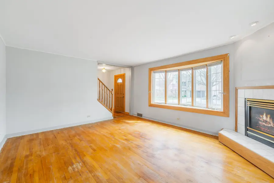 714 S Parkside Avenue, Elmhurst, IL 60126 - #3