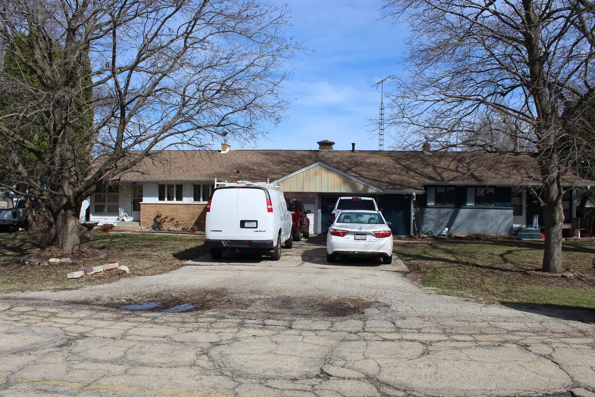 402 N East Street, Somonauk, IL 60552 - #1