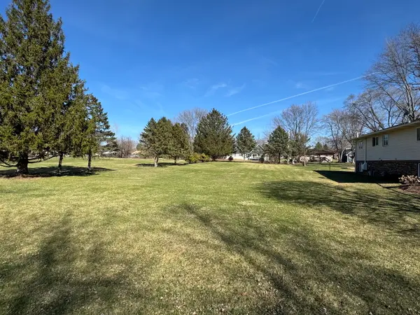 1787 Suzy Street, Lake Holiday, IL 60548