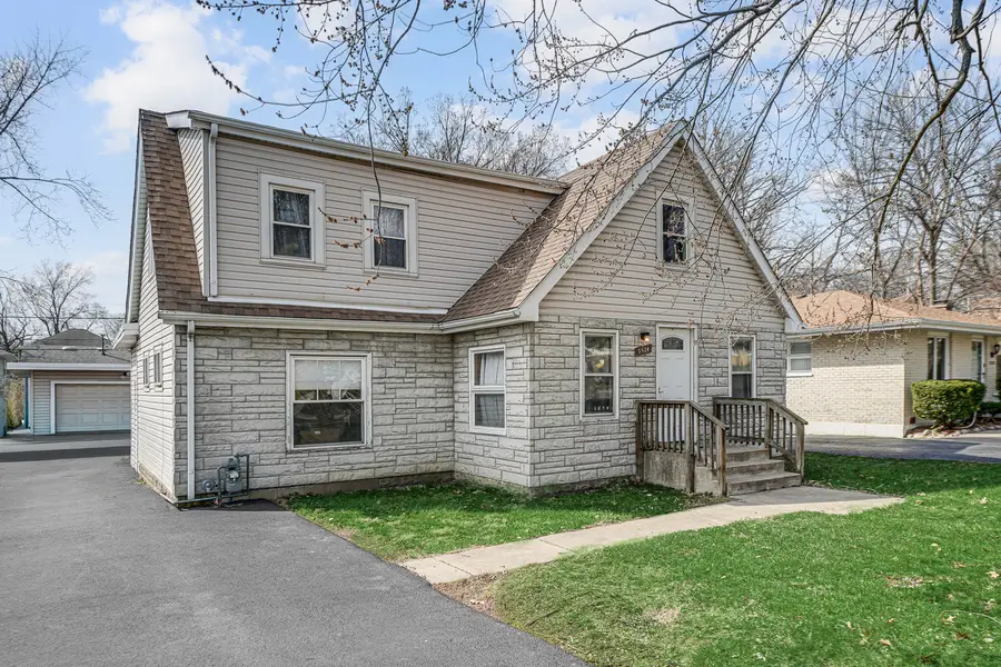 9324 S 82nd Avenue, Hickory Hills, IL 60457 - #2