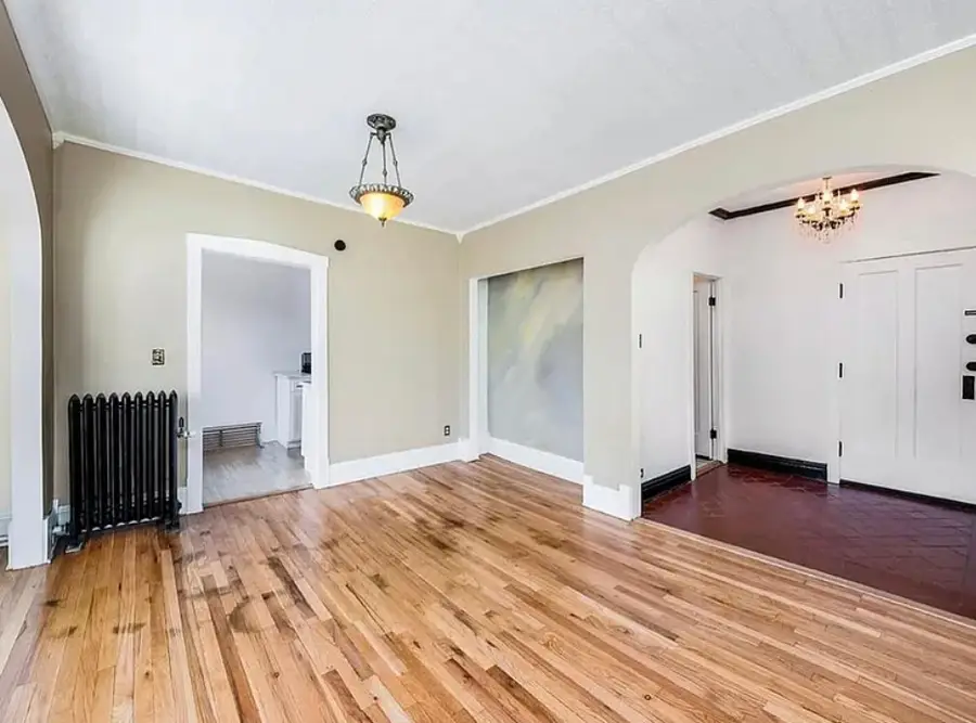 1329 W Addison Street #3A, Chicago, IL 60613 - #3