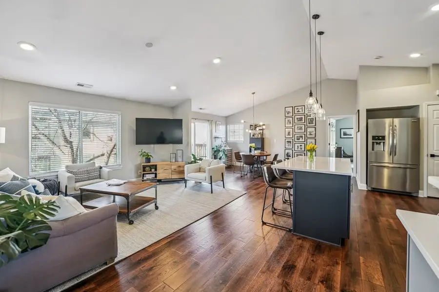 1078 Parkhill Circle #1078, Aurora, IL 60502 - #2