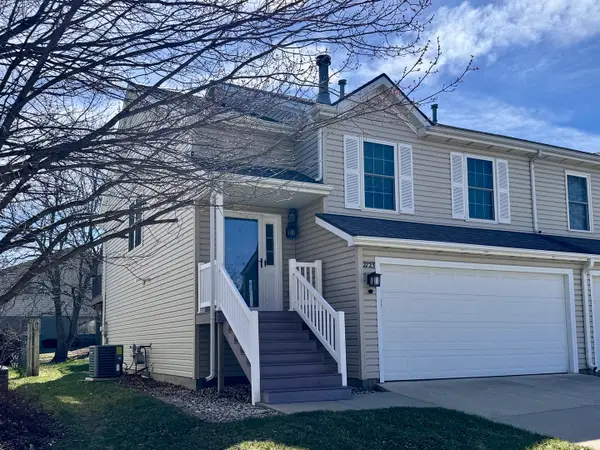 2723 Arrowhead Drive, Bloomington, IL 61704