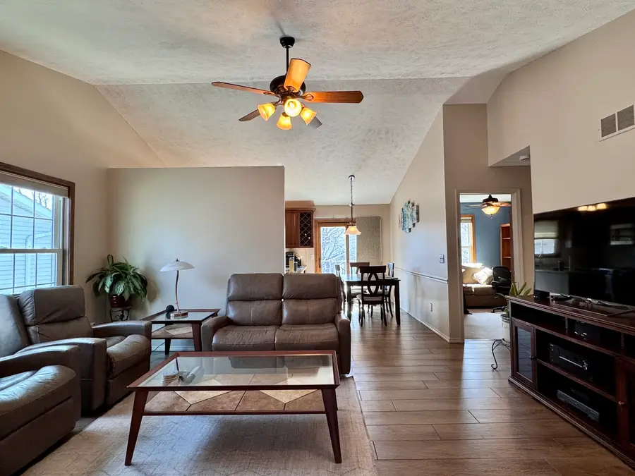 2723 Arrowhead Drive, Bloomington, IL 61704 - #3