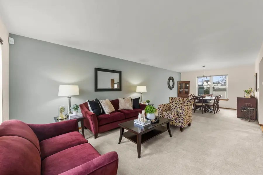 1337 Regent Drive, Mundelein, IL 60060 - #2