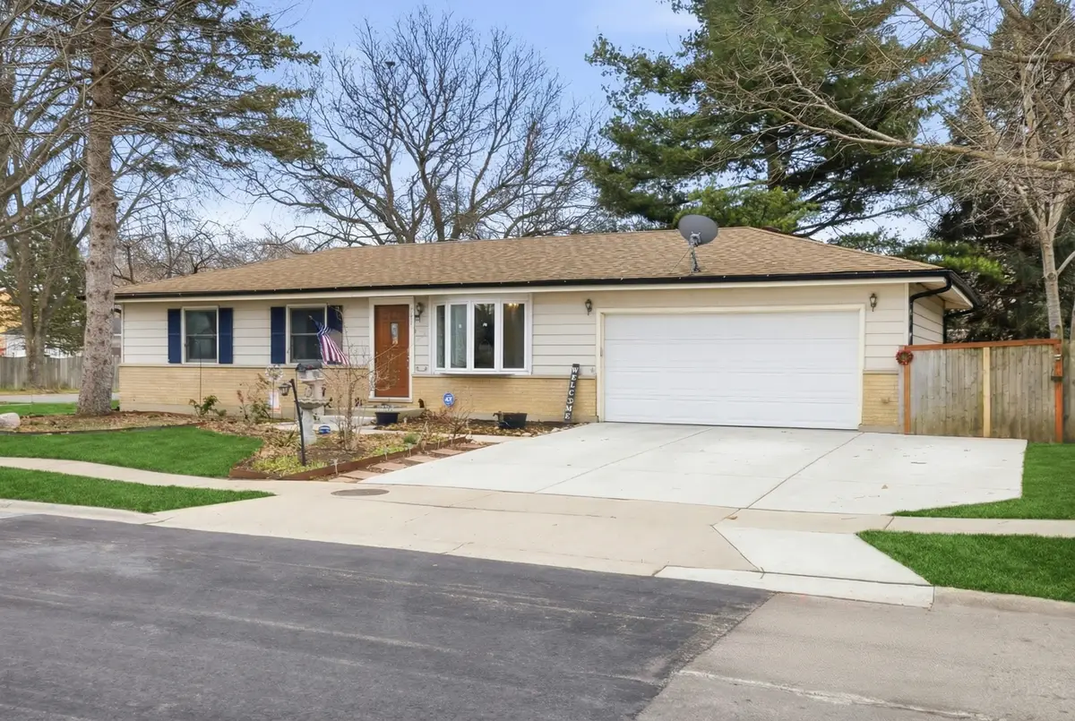 201 W Streamwood Boulevard, Streamwood, IL 60107 - #1