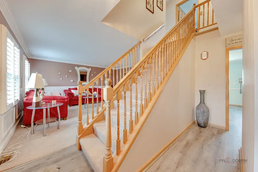 609 Thames Drive, Schaumburg, IL 60193 - #2