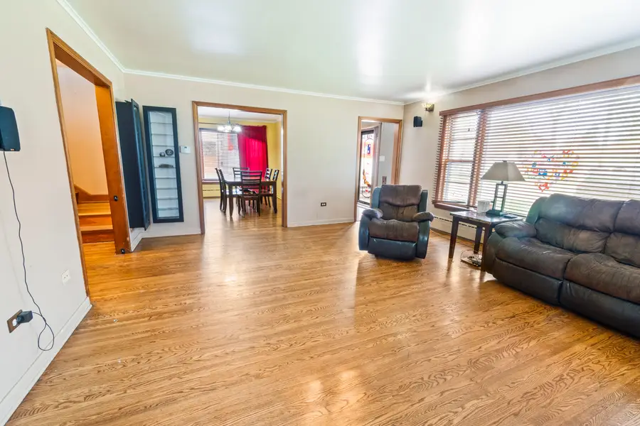 853 Orange Street, Elgin, IL 60123 - #3