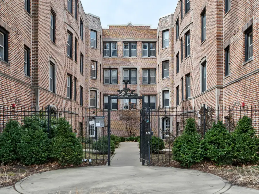 134 Clyde Avenue #3W, Evanston, IL 60202 - #3