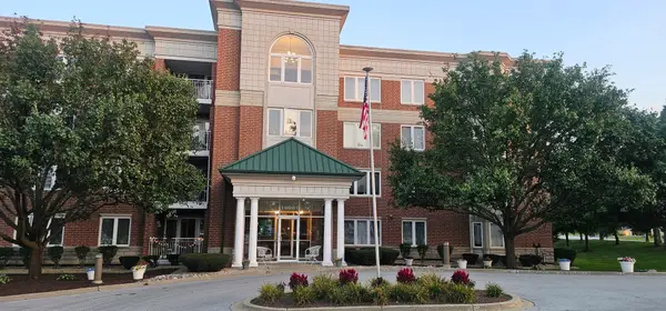 16001 S 88th Avenue #202, Orland Park, IL 60462