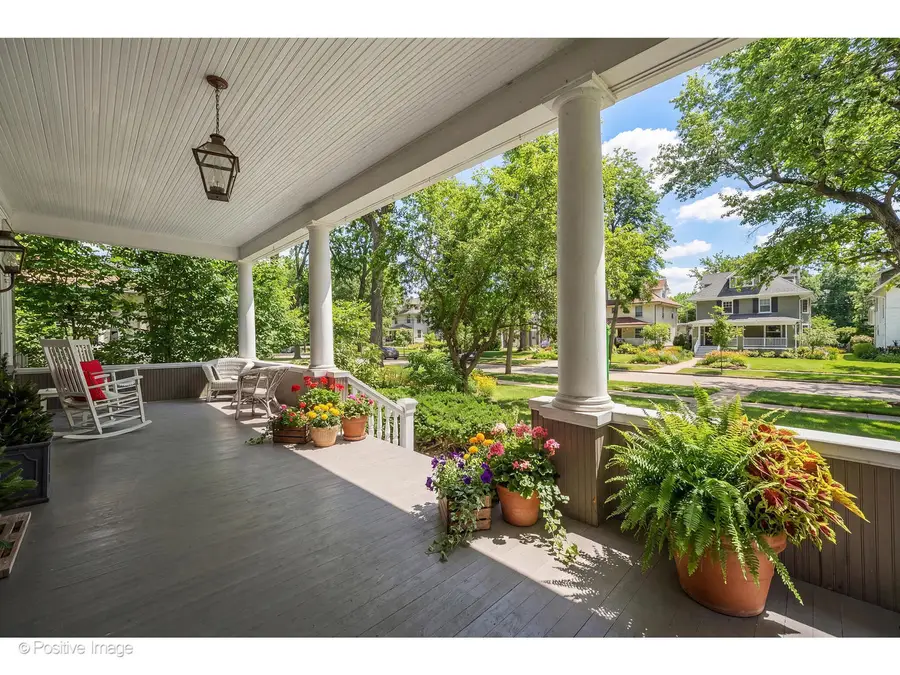 809 Elmwood Avenue, Wilmette, IL 60091 - #2