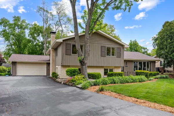 550 Hackberry Road, Frankfort, IL 60423
