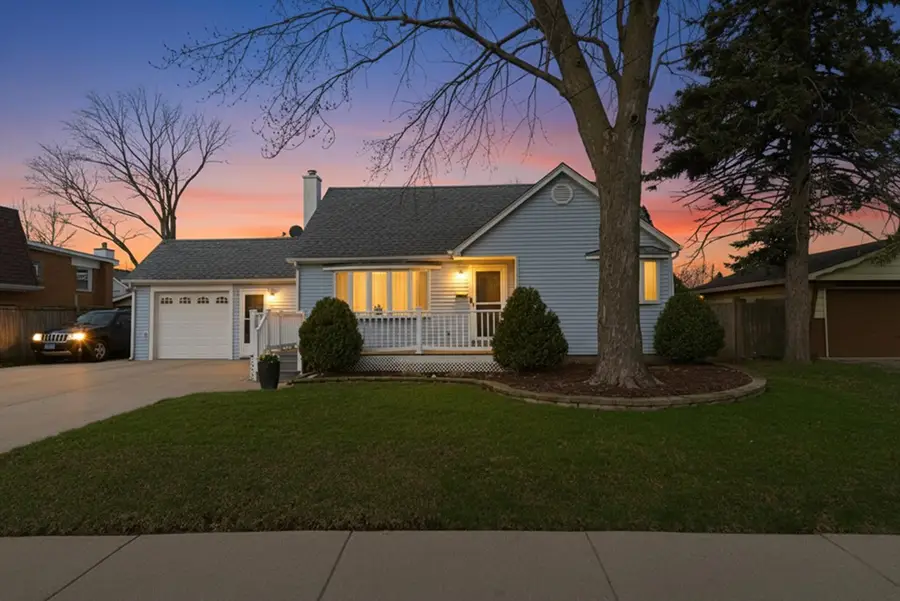 8210 Linder Avenue, Burbank, IL 60459 - #2