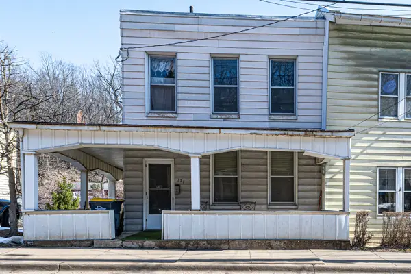 327 Franklin Street #327, Galena, IL 61036