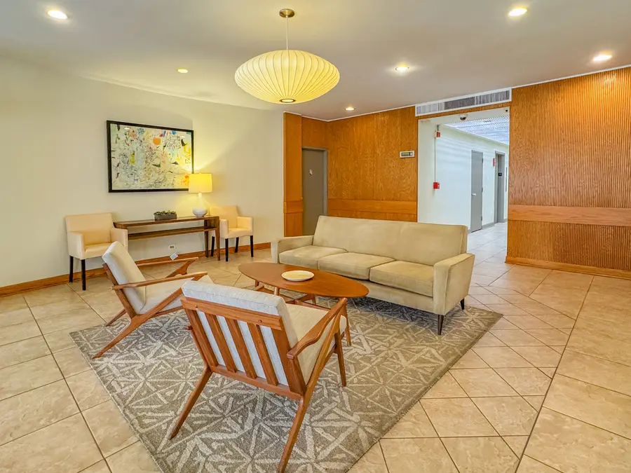 1516 Hinman Avenue #603, Evanston, IL 60201 - #3