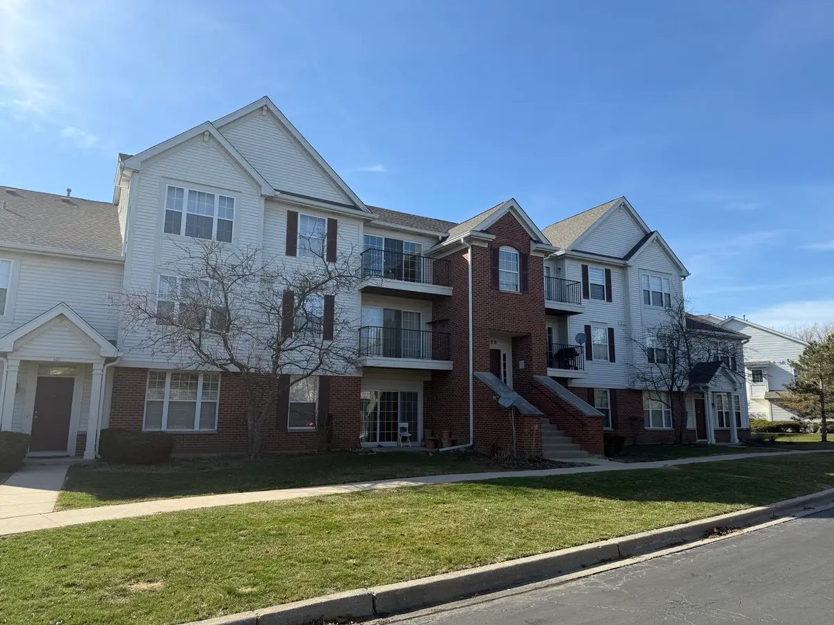 680 Mill Circle #203, Wheeling, IL 60090 - #1