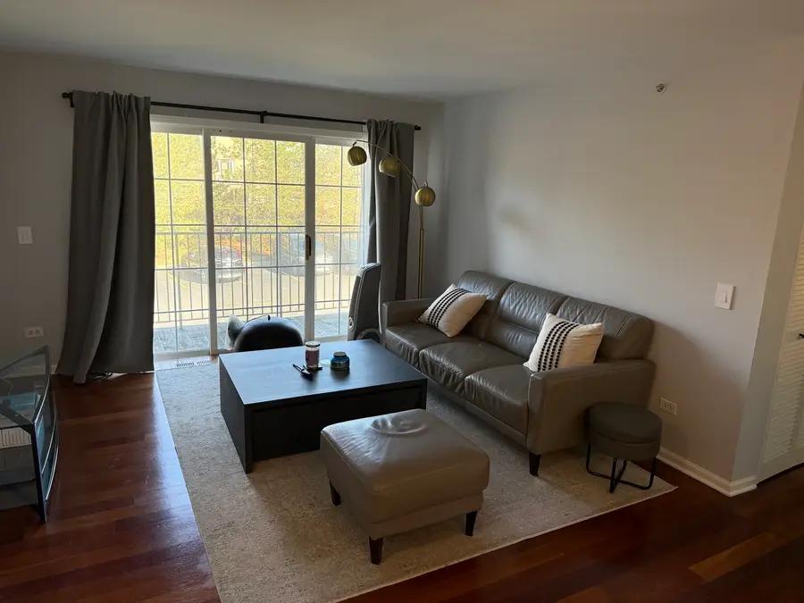 680 Mill Circle #203, Wheeling, IL 60090 - #3