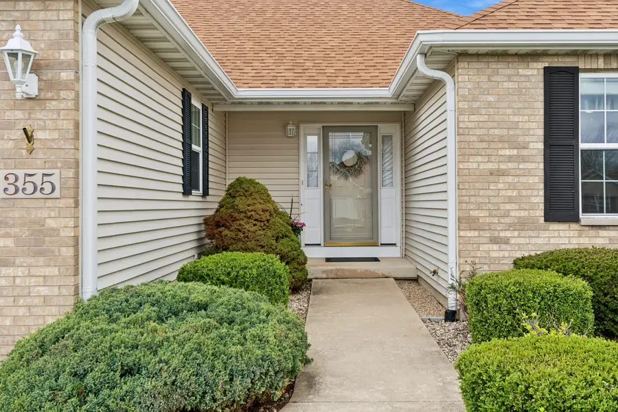 355 Garden Circle, Yorkville, IL 60560 - #2