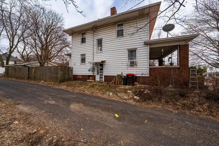 2416 N Dechman Avenue, Peoria, IL 61603 - #3