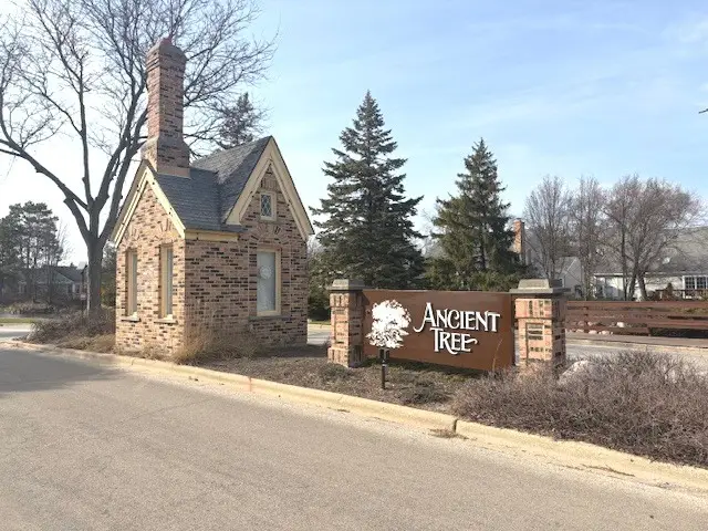 2 The Court Of Harborside #207, Northbrook, IL 60062 - #2