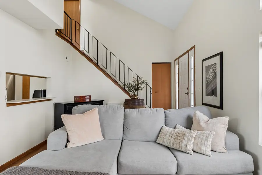 513 East Avenue #513, Streamwood, IL 60107 - #3