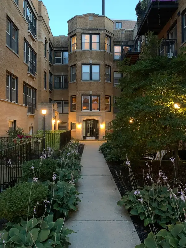 1223 W Greenleaf Avenue #1N, Chicago, IL 60626