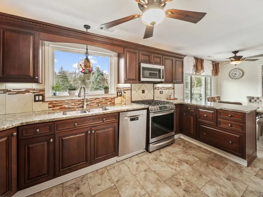 760 Thunderbird Trail, Carol Stream, IL 60188 - #2