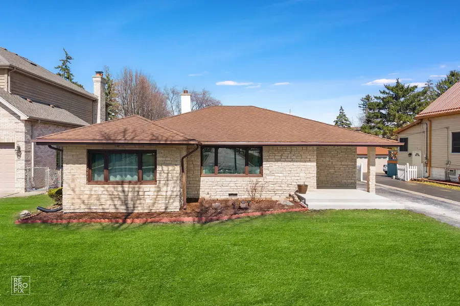 221 E Grantley Avenue, Elmhurst, IL 60126 - #2