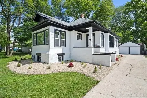20 S Central Avenue, Aurora, IL 60506