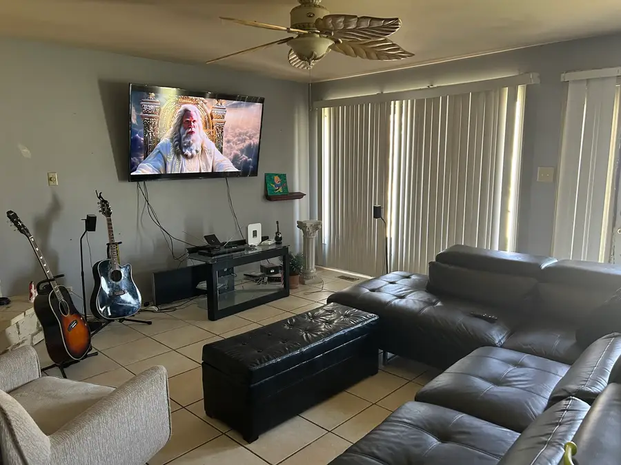 14904 Springfield Avenue, Midlothian, IL 60445 - #3