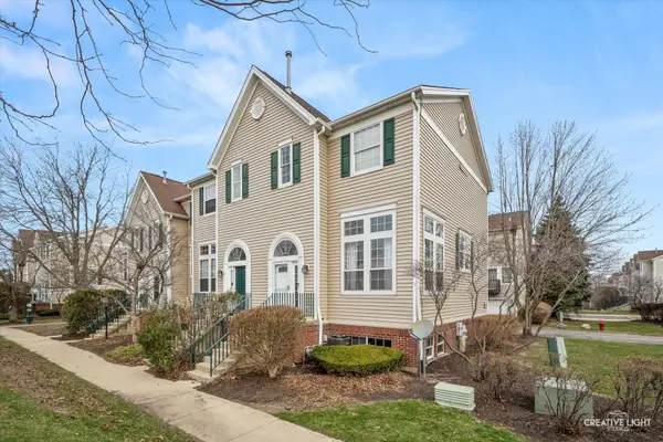 2436 Courtyard Circle #1, Aurora, IL 60506