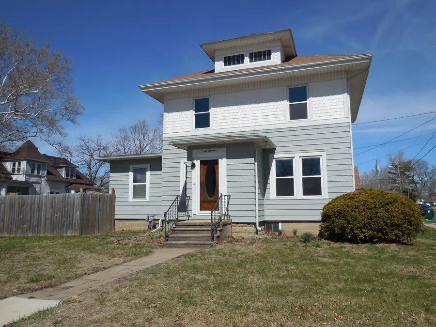 611 Dixon Avenue, Rock Falls, IL 61071 - #2