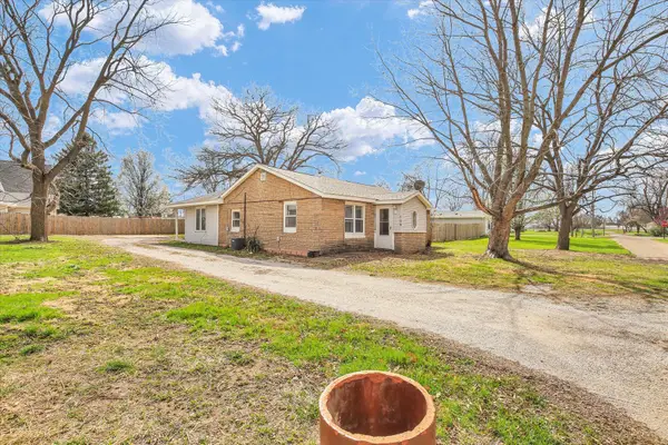 106 E Harrison Street, Catlin, IL 61817