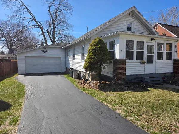 813 E 15th Street, Sterling, IL 61081