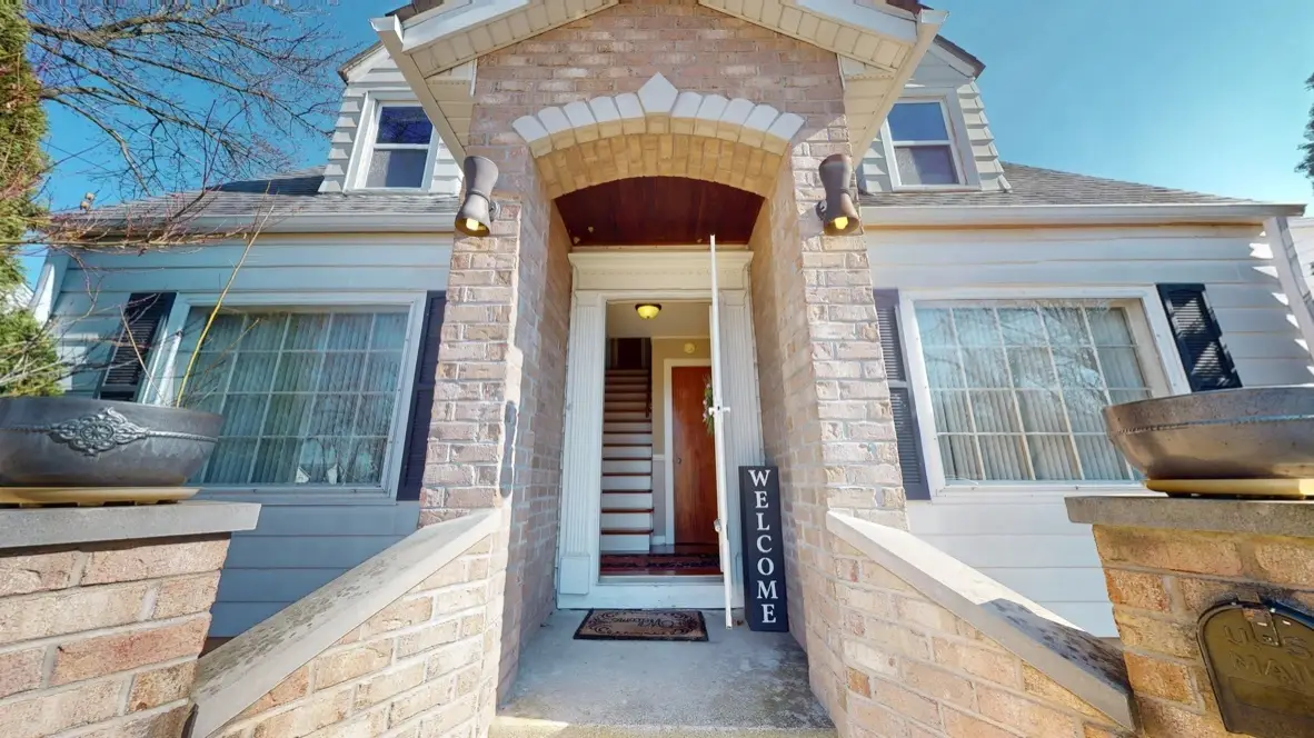 423 S Main Street S, Montgomery, IL 60538 - #1