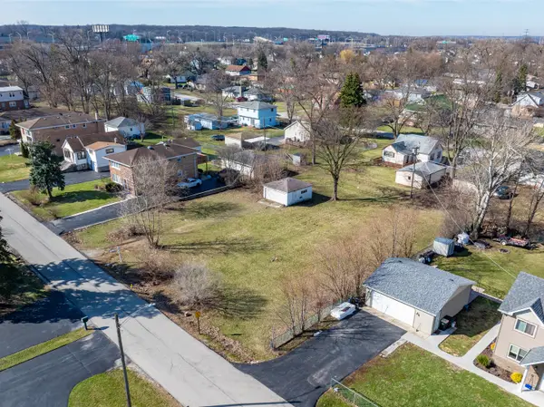 7740-7744 Banks Street, Justice, IL 60458