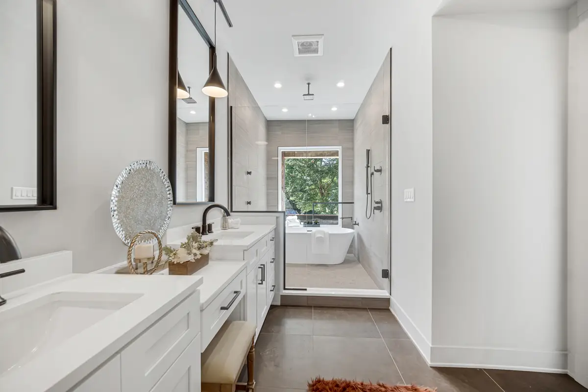 4559 S Michigan Avenue #2S, Chicago, IL 60653 - #1