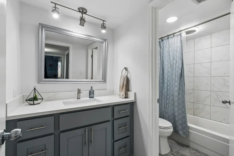 5024 Circle Court #1002, Crestwood, IL 60418 - #3