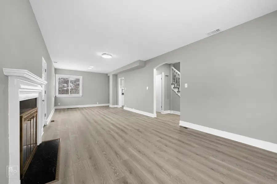 7732 S Paxton Avenue, Chicago, IL 60649 - #2