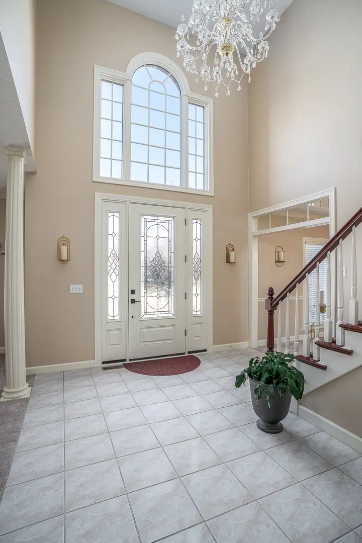 3755 E 61st Boulevard, Davenport, IA 52807 - #3