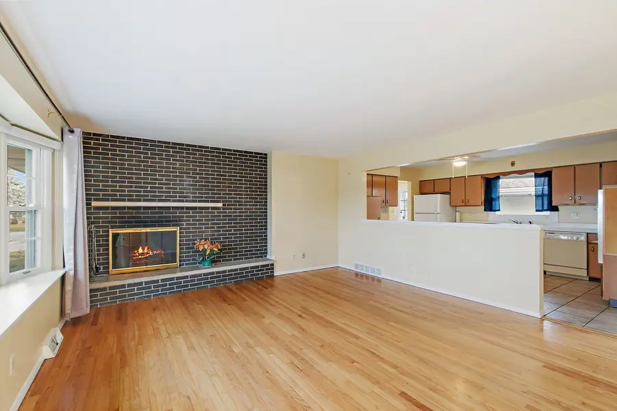 1000 Jackson Avenue, Saint Charles, IL 60174 - #3