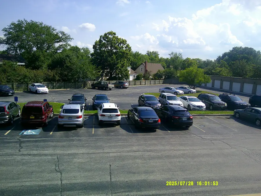 5 E Carriageway Drive #210, Hazel Crest, IL 60429 - #2