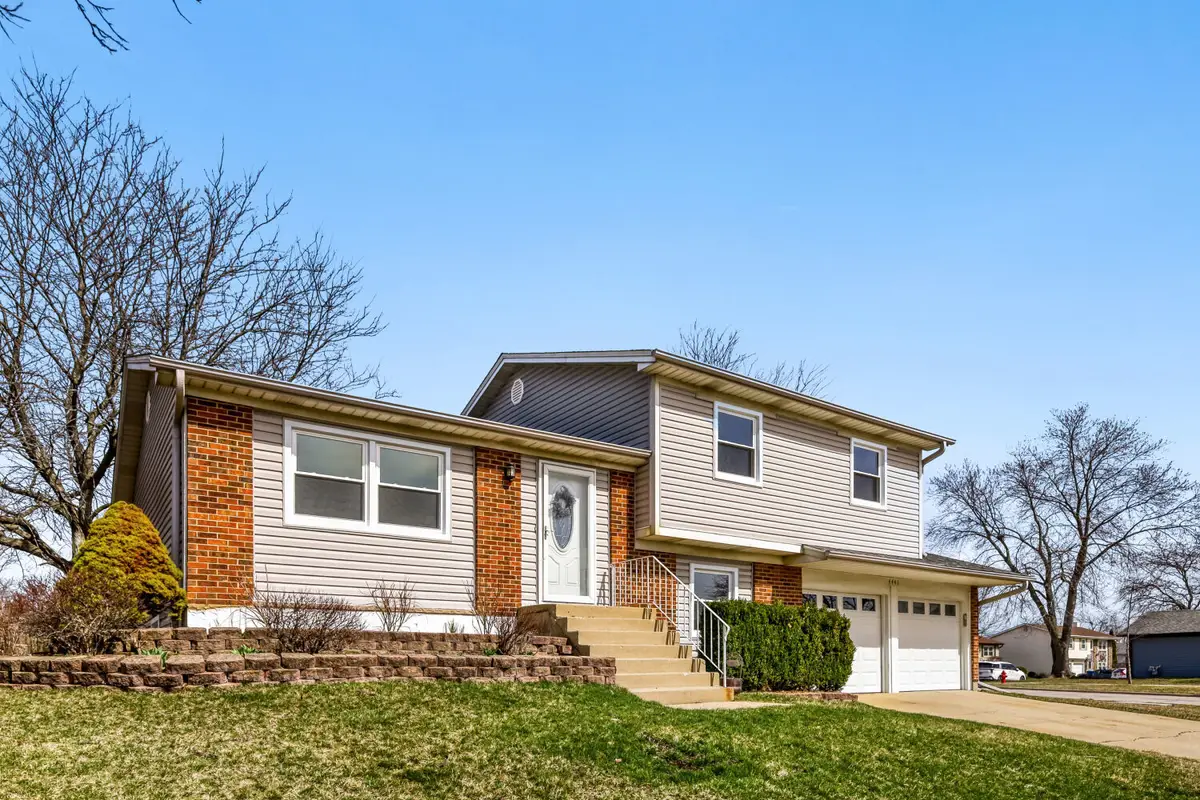 4441 Harbor Circle, Hoffman Estates, IL 60192 - #1