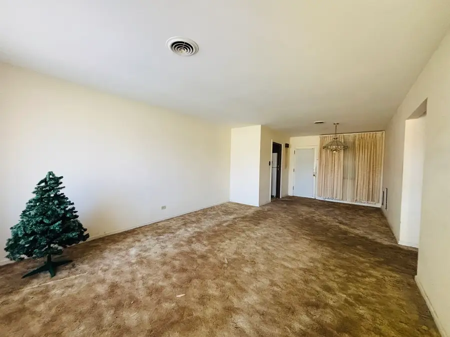 847 S 3rd Avenue, Des Plaines, IL 60016 - #2